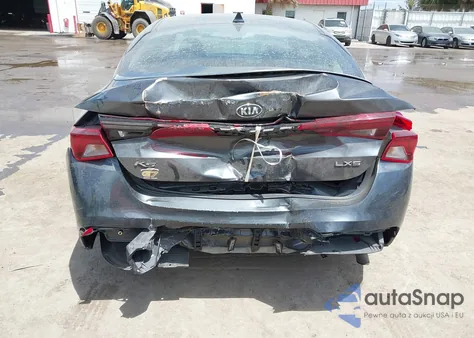 2021 Kia K5 Lxs z USA, uszkodzony, nr VIN 5XXG14J21MG023942